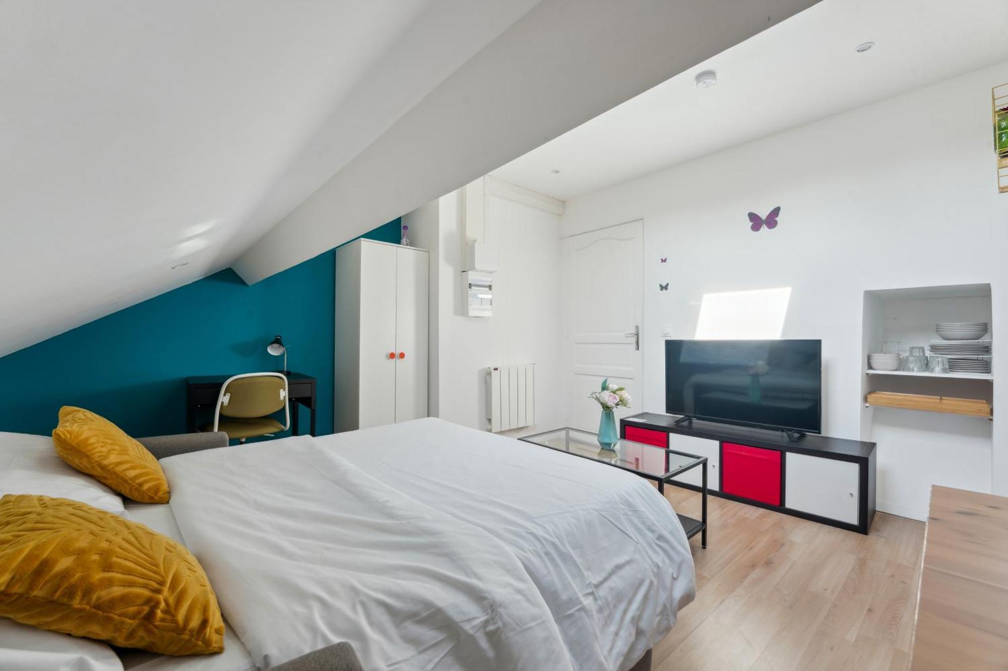 Budget Appart Avec Parking Au Centre-Ville Charleville-Mezieres Exterior photo